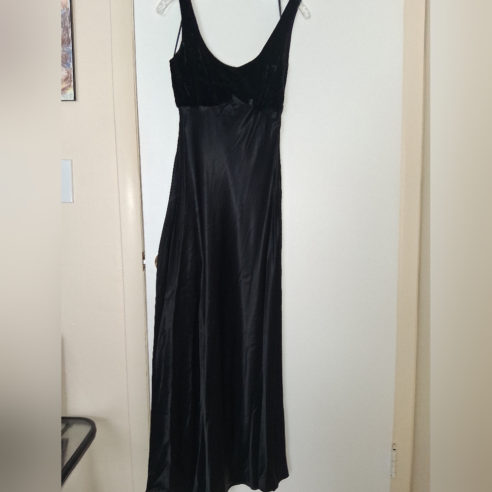 Elegant Vintage Moda International Black Velvet And Silk Maxi Dress